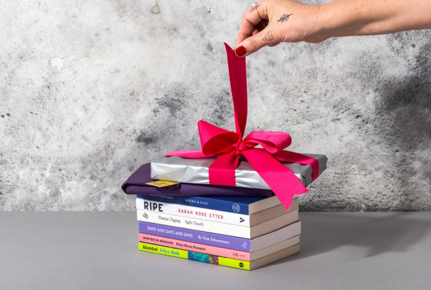 راهنمای جامع خرید بهترین کتاب برای هدیه